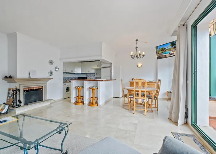 Appartement Spacieux à Marbellac